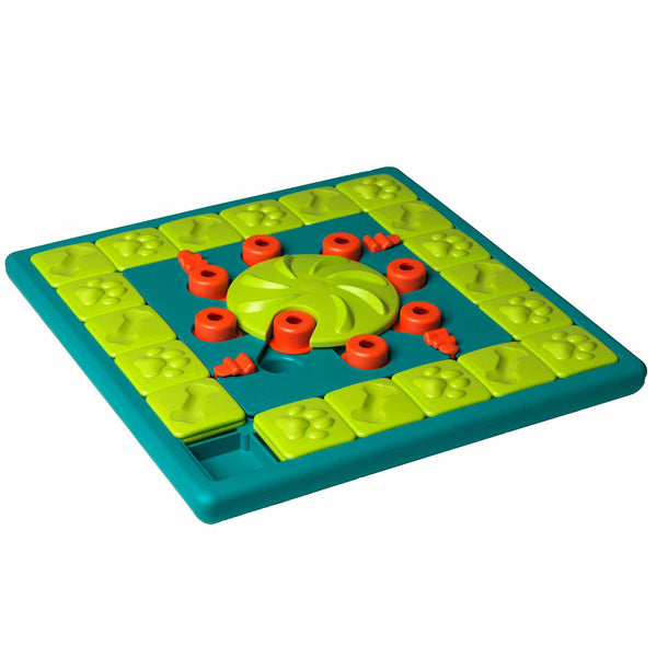 Twister Puzzle Dog Toy // Toy Review (Nina Ottosson) 